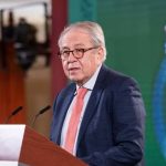 Canelo Álvarez y Eddy Reynoso fueron homenajeados en el Senado de la República