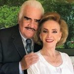 Entrega López Obrador Orden Mexicana del Águila Azteca a canciller francés