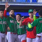 Ministros de la Corte ganan 43 veces más que trabajadores registrados ante el IMSS, señala AMLO