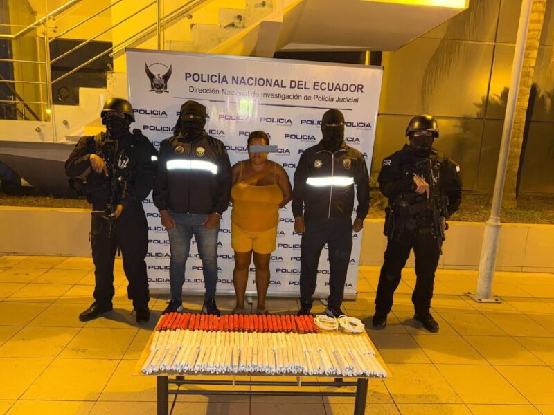 Mujer venezolana es detenida en Ecuador con 160 explosivos pertenecientes a grupo criminal